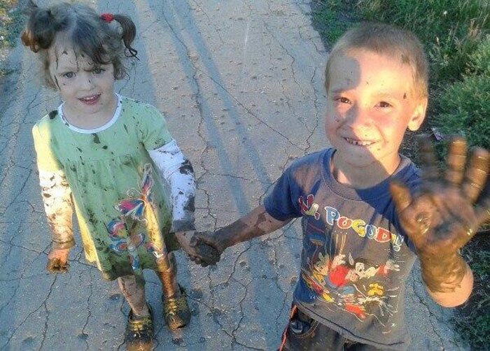 Гулять, так гулять!!! Или дети грязи не боятся!