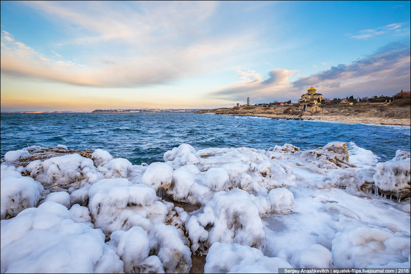 Как замерзало море в Крыму! Величественное зрелище
