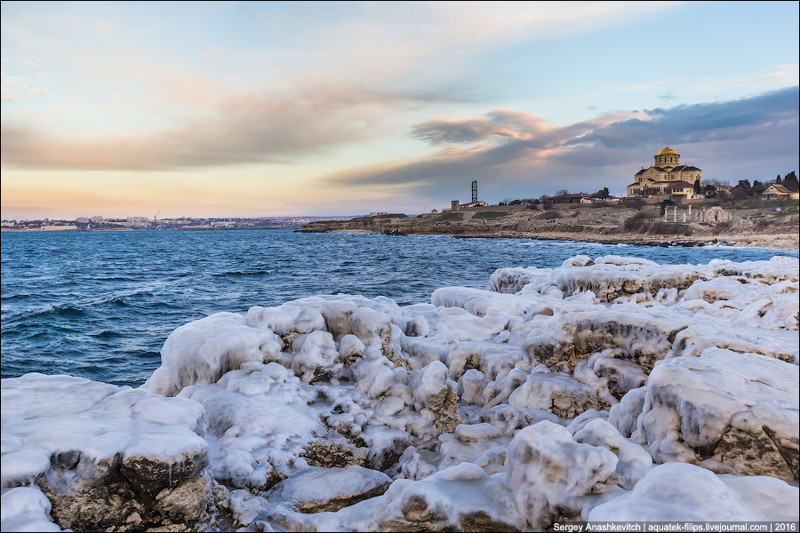 Как замерзало море в Крыму! Величественное зрелище