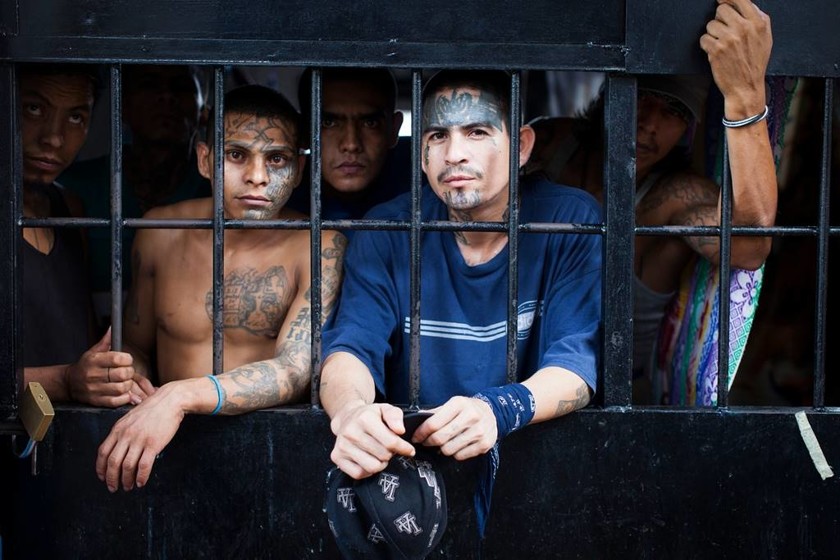 Портреты заключенных сальвадорской тюрьмы, в которую боятся войти даже охранники. ФОТО