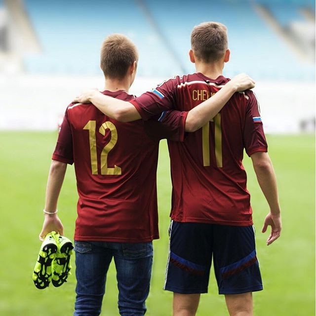 Очень неожиданные фото российских футболистов из Instagram