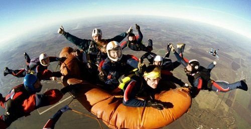 Вдохновляющие, смешные и шокирующие фото парашютистов!