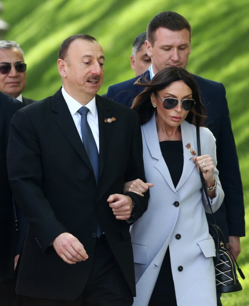 Тайны жизни первой леди Азербайджана... Хотела бы я так выглядеть в 51!
