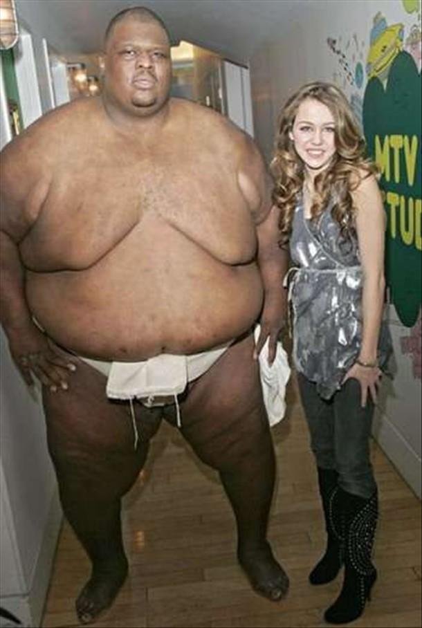 Нравлюсь толстым парням. Толстая девушка и худой парень.