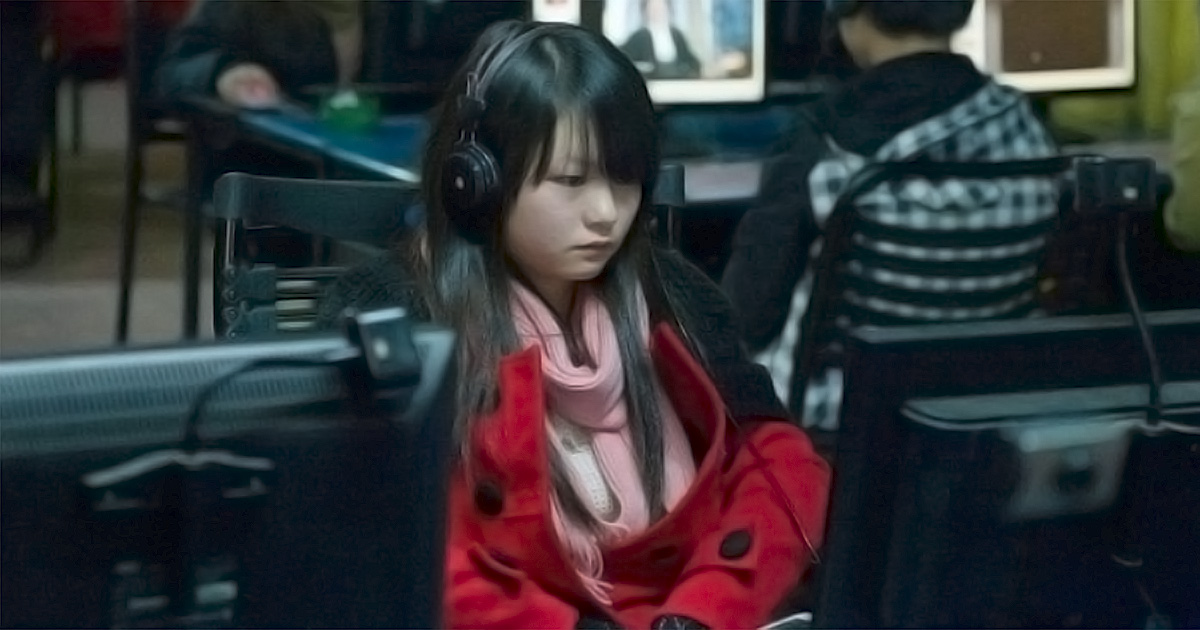 Китаянка, считавшаяся мертвой десять лет, все это время играла в онлайн-шутер в интернет-кафе
