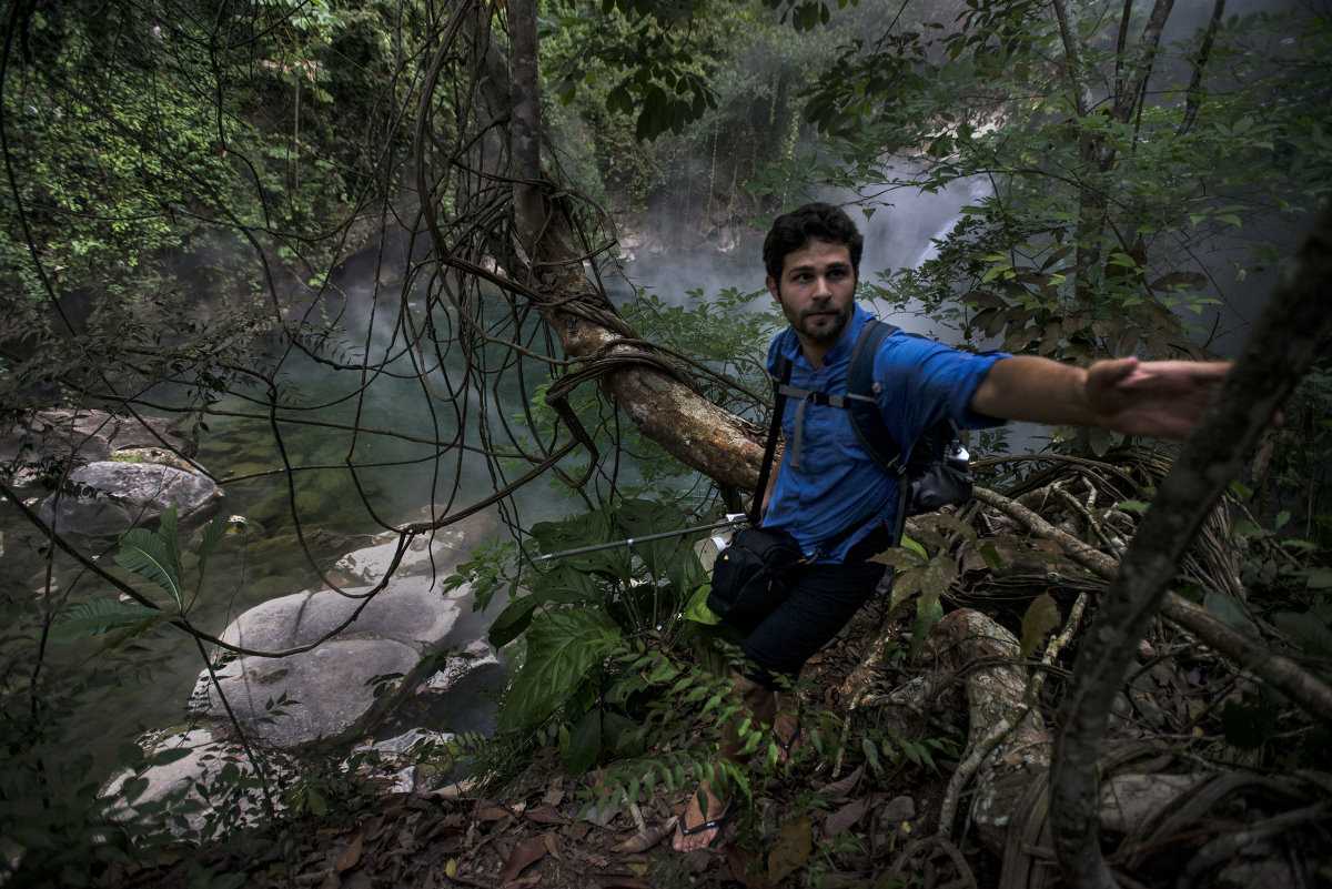 Смотрите не упадите! Легендарная кипящая река обнаружена глубоко в джунглях Амазонии