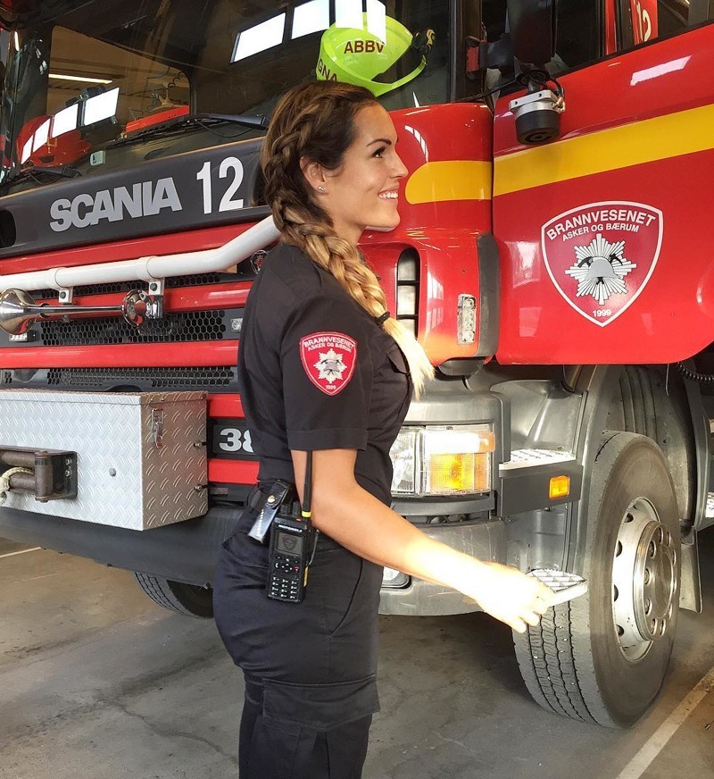 Гунн Нартен, «самая красивая женщина-пожарный»