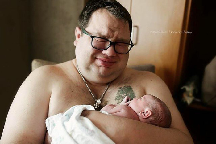 Счастье отцовства: самые трогательные фотографии пап