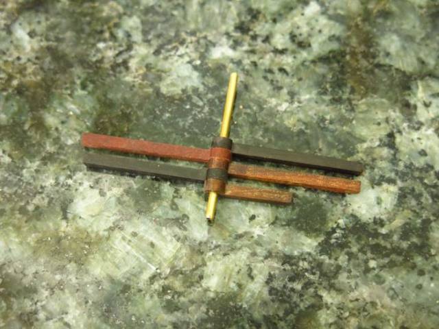 Оригинальный чехол для зажигалки из обычных обрезков дерева