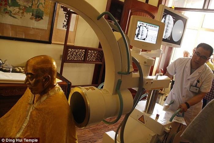 В голове 1000-летней мумии буддийского монаха обнаружен здоровый мозг