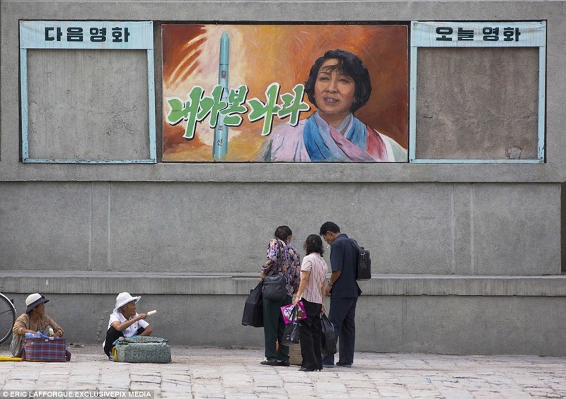 "Незамужние не беременеют": как представляет себе жизнь девушка из Северной Кореи