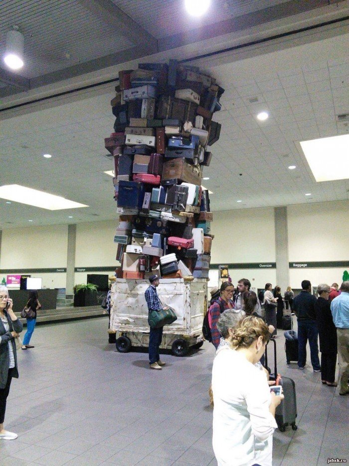 «К поездке готовы!» - фото пассажиров с их удивительным багажом