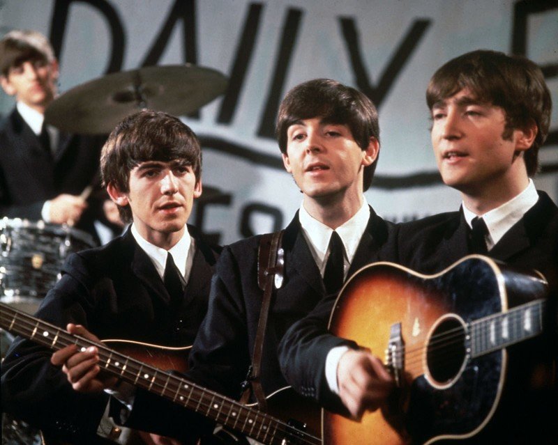 Хроника The Beatles: 23 фото-свидетельства сумасшедшей битломании