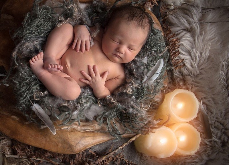 Папа с фантазией: оригинальная фотосессия новорожденной в стиле "Игры престолов"
