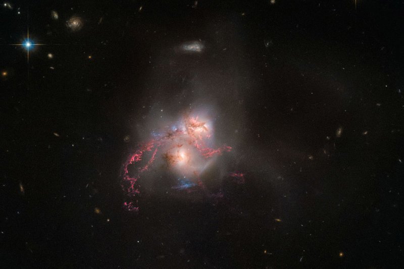 Давным-давно, в далекой-далекой галактике: удивительные снимки телескопа Хаббл